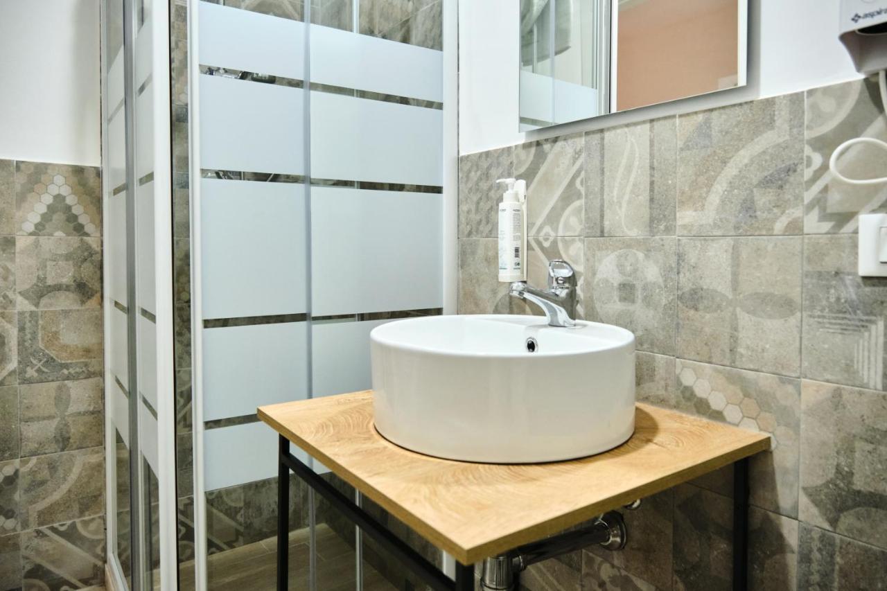 Mercede Rooms Palermo Bagian luar foto